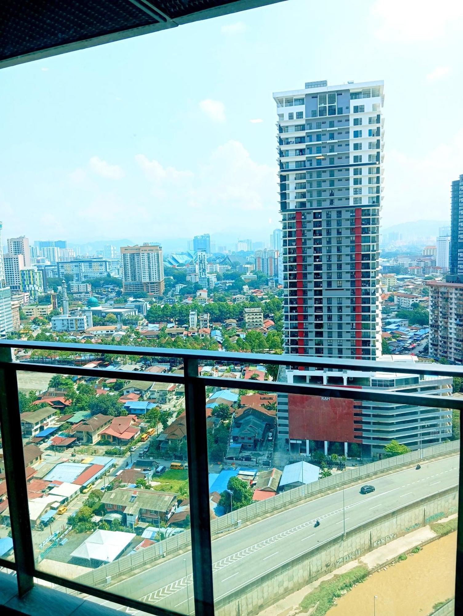 The Summer Suites At Kualalumpur Куала Лумпур Екстериор снимка
